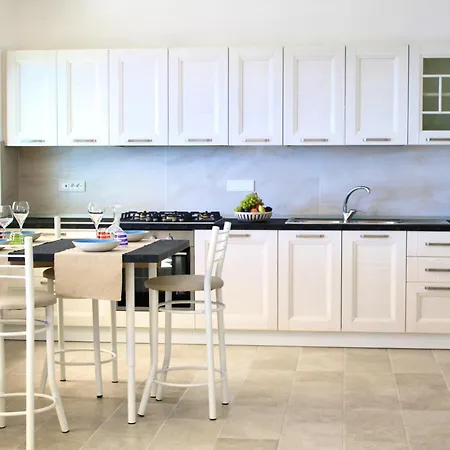 Πανσιόν Del Moro