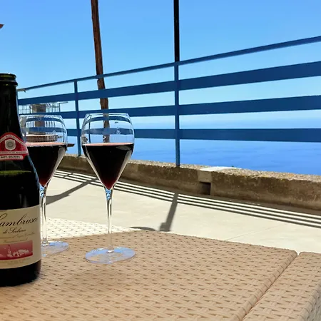 Del Moro בית הארחה